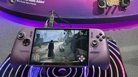 MSI na Computexu slaví 40 let: Nadupané notebooky doplňují nové grafiky a konzole Claw