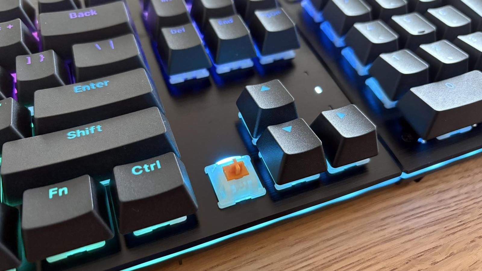 be quiet! Dark Mount a její naprosto tiché mechanické spínače