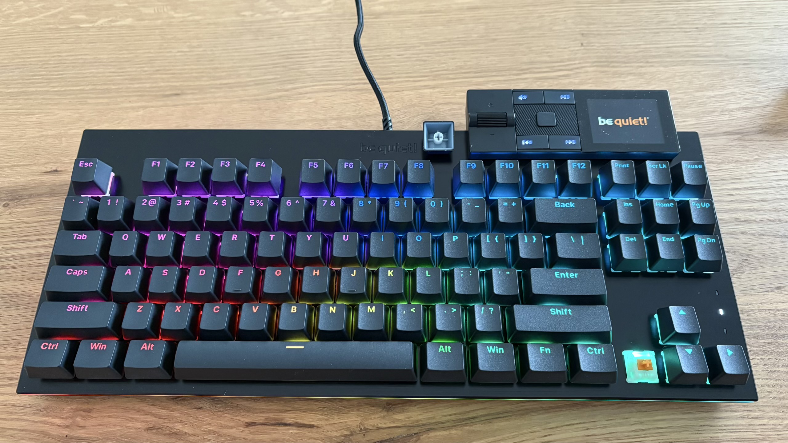 be quiet! Dark Mount - tentokrát v kompaktní velikosti, nepřehlédněte vrstvenou klávesu